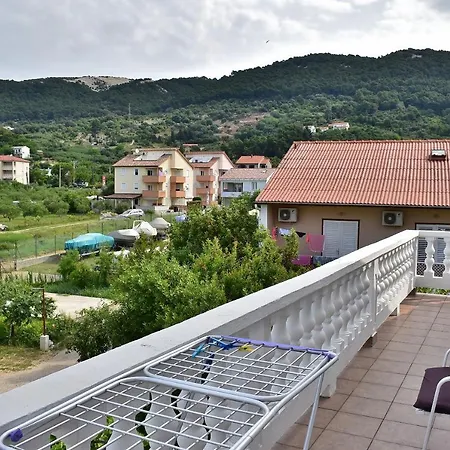 Apartament * Banjol