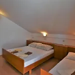 Apartament *