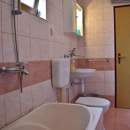 Apartament * Banjol