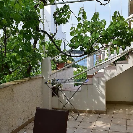 Apartament *